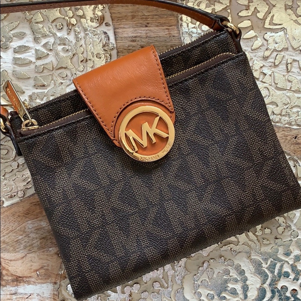 Michael Kors crossbody bag
